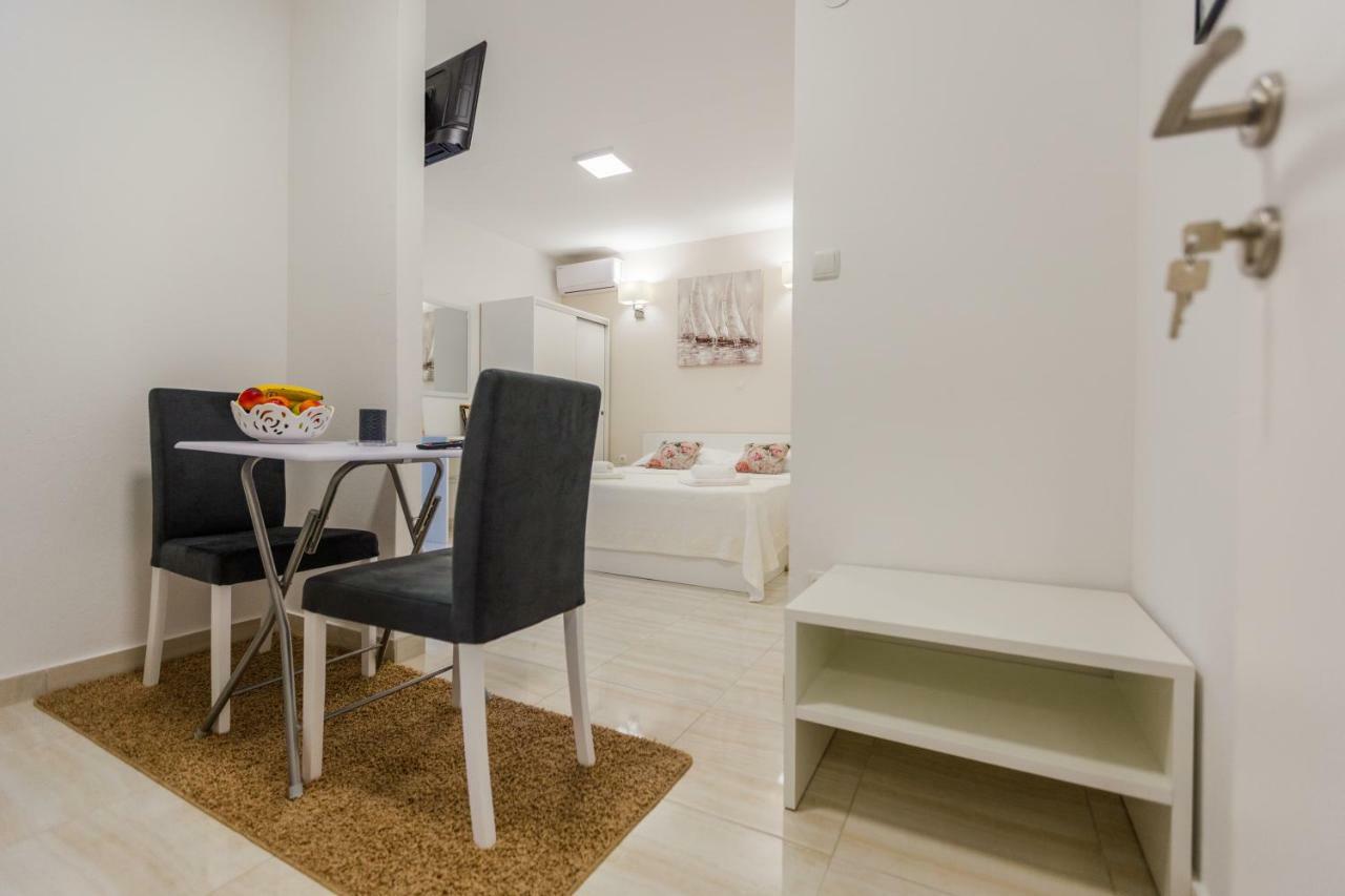 Apartmani Kristijan Crikvenica Exteriör bild