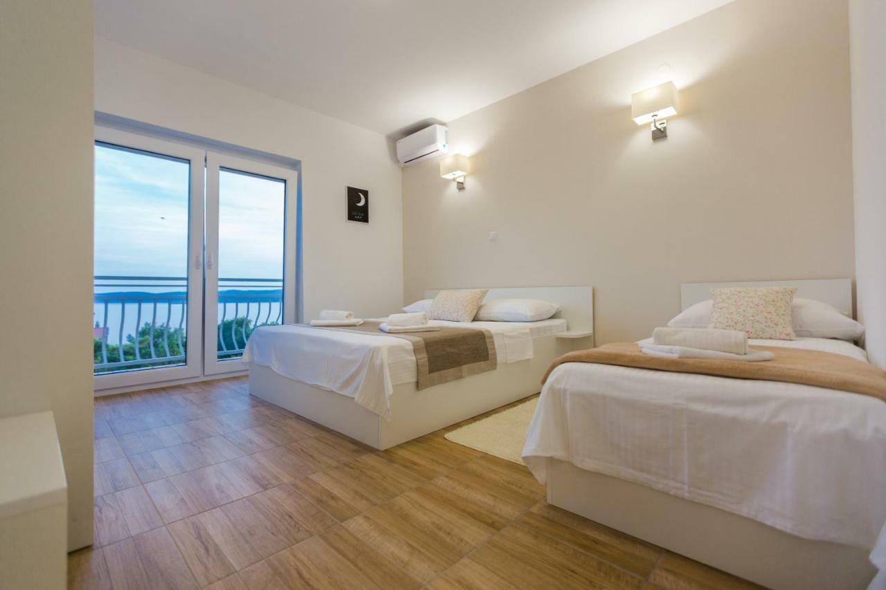 Apartmani Kristijan Crikvenica Exteriör bild