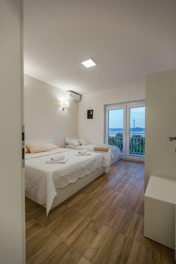 Apartmani Kristijan Crikvenica Exteriör bild