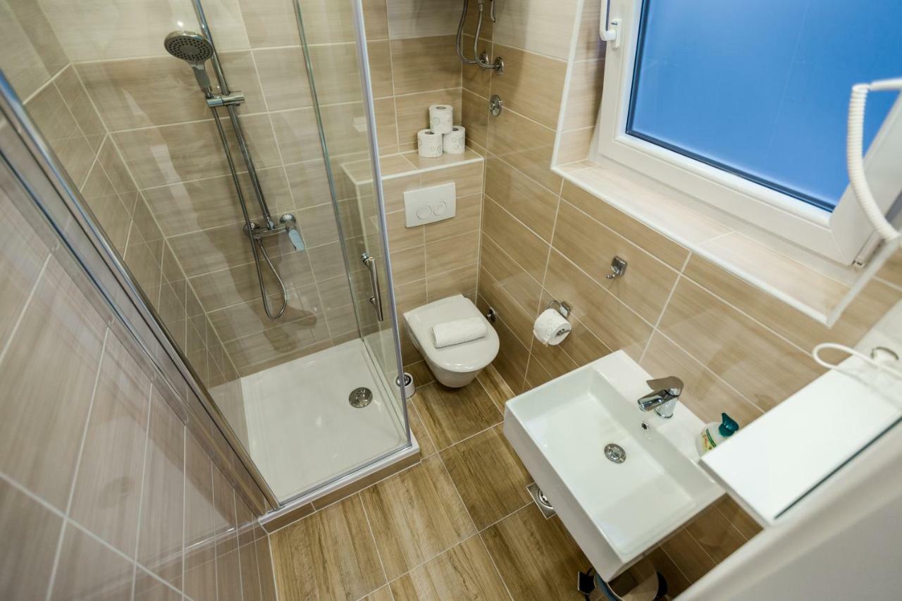 Apartmani Kristijan Crikvenica Exteriör bild