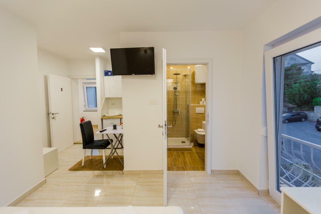 Apartmani Kristijan Crikvenica Exteriör bild