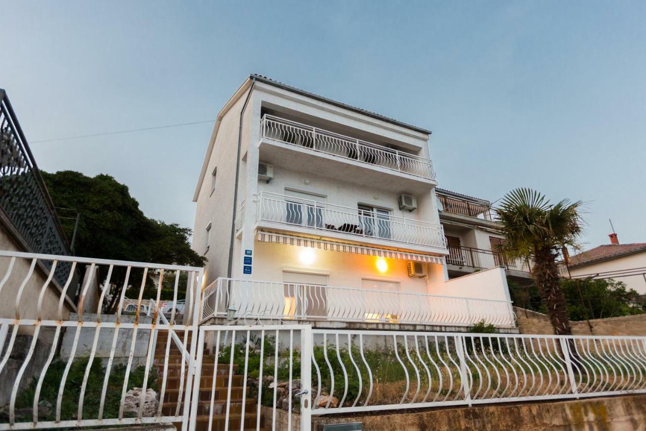 Apartmani Kristijan Crikvenica Exteriör bild
