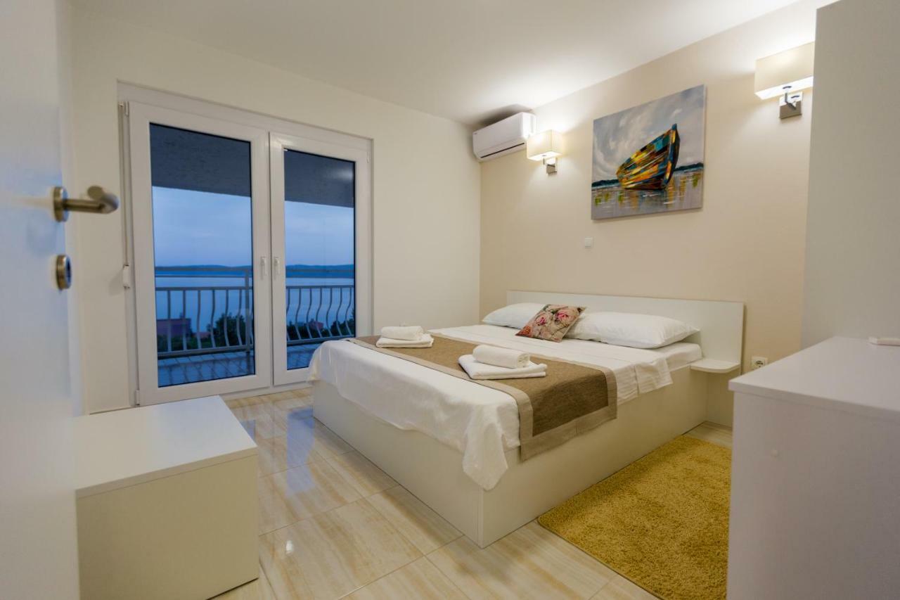 Apartmani Kristijan Crikvenica Exteriör bild
