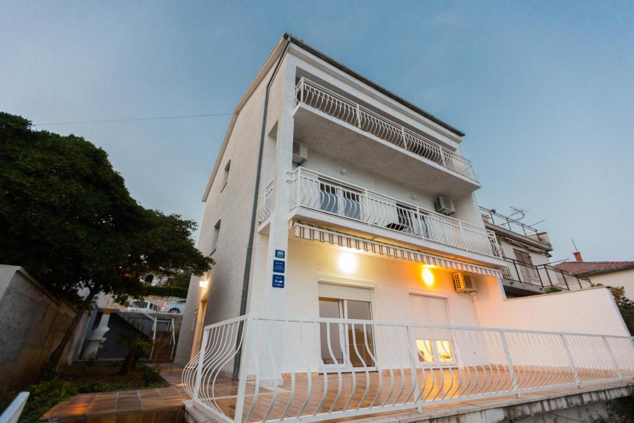 Apartmani Kristijan Crikvenica Exteriör bild